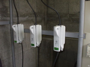 コンデンサ用 前作業にてカットアウト取替済