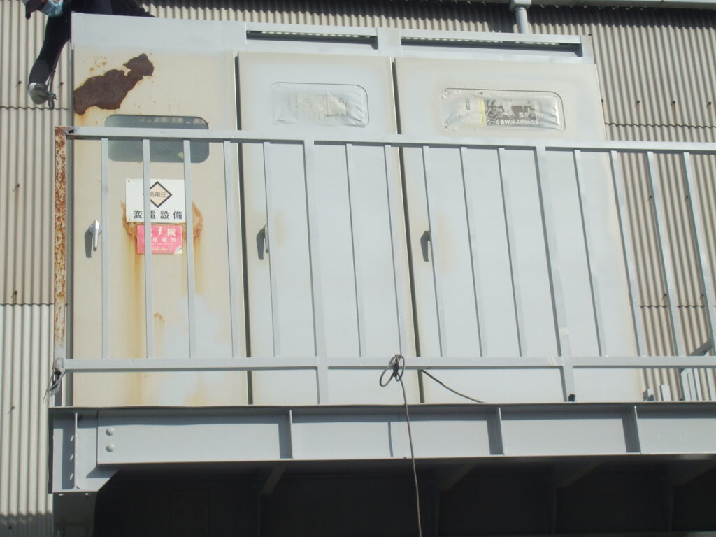 改修前(外部塗装)